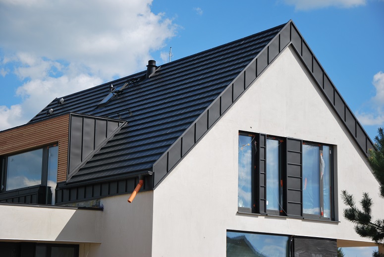 Nexmar -wykonanie pokrycia dachowego z dachówki Creaton Domino