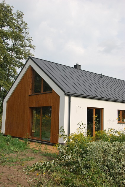 Dom z dachem blaszanym PD510 Pruszyński –  Nexmar i dach dla Hygge Hus – dom pokazowy Zaścianki 74