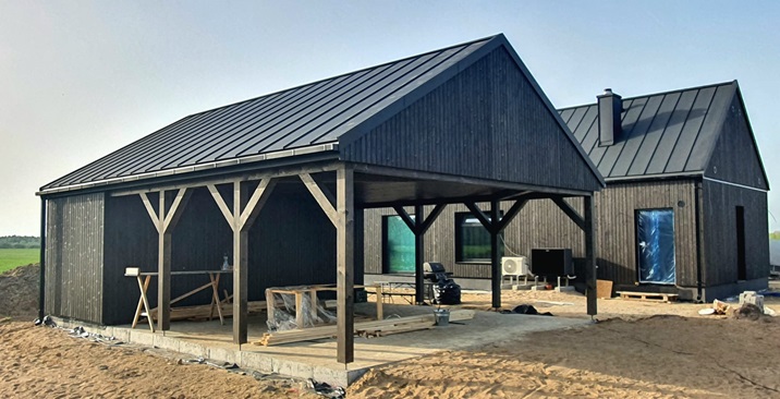 Realizacja w Suchowoli – Garaż Wolnostojący z dachem z blachy PD 510 Panel Dachowy Nano