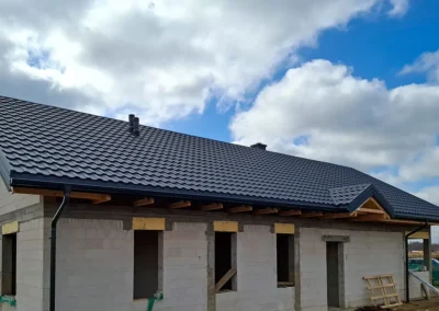 Realizacja dachu – Halickie. Pokrycie blachodachowka REN Topmat 7016 1